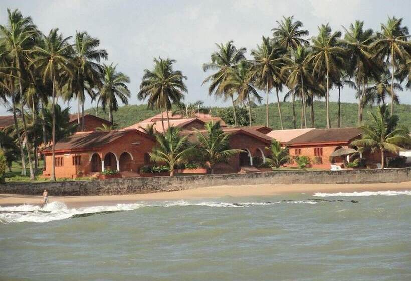 هتل Coconut Grove Beach Resort