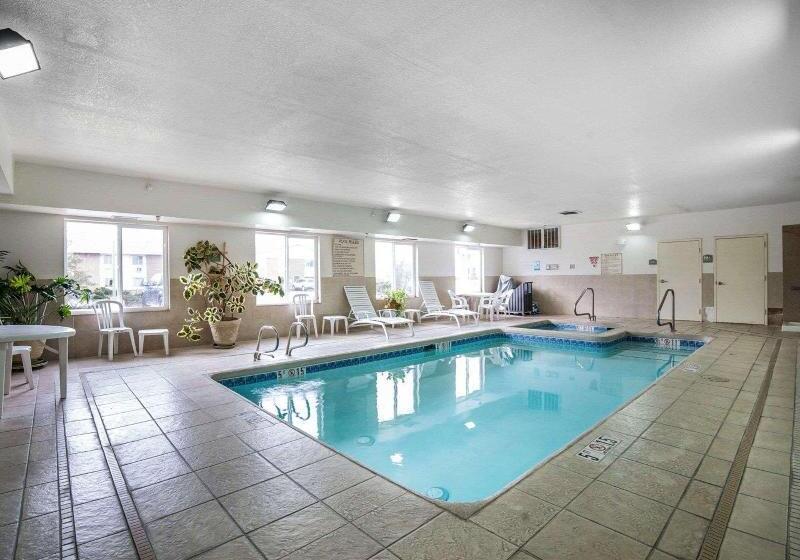 فندق Comfort Inn & Suites