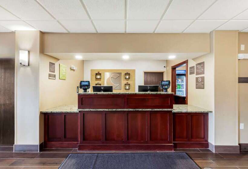 هتل Comfort Inn Ploverstevens Point