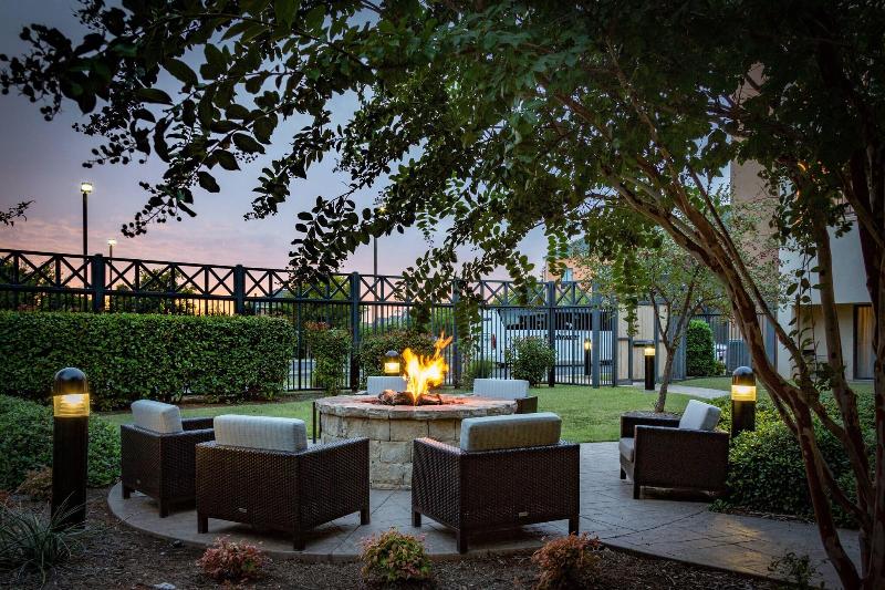 בית מלון כפרי Courtyard By Marriott Norman