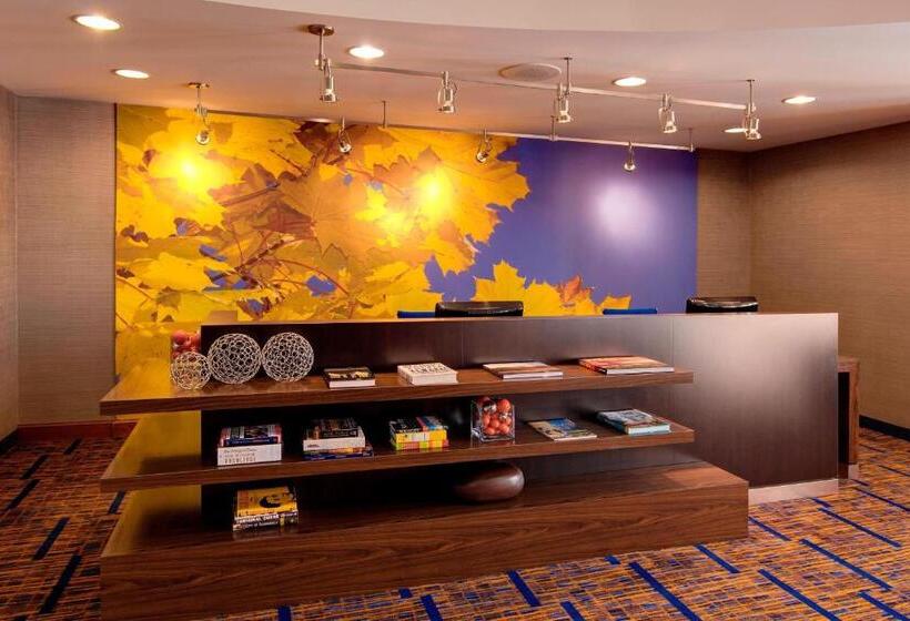 هتل Courtyard By Marriott Chicago Schaumburg/woodfield Mall
