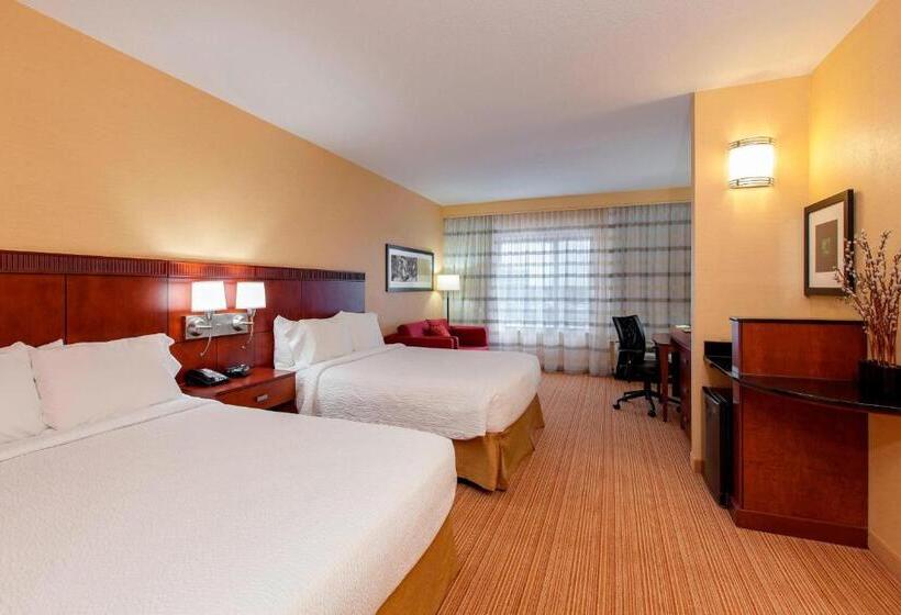 هتل Courtyard By Marriott Chicago Schaumburg/woodfield Mall