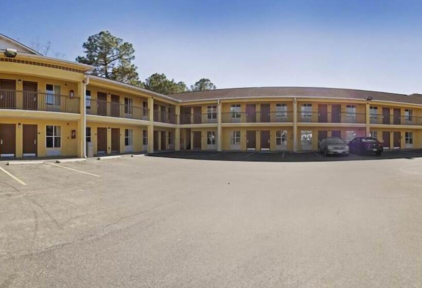 فندق Days Inn By Wyndham Alma