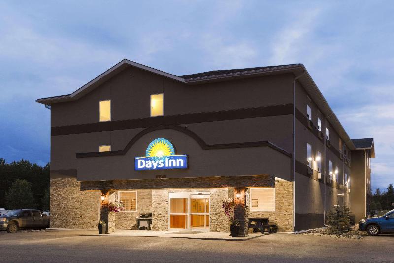 هتل Days Inn By Wyndham Chetwynd