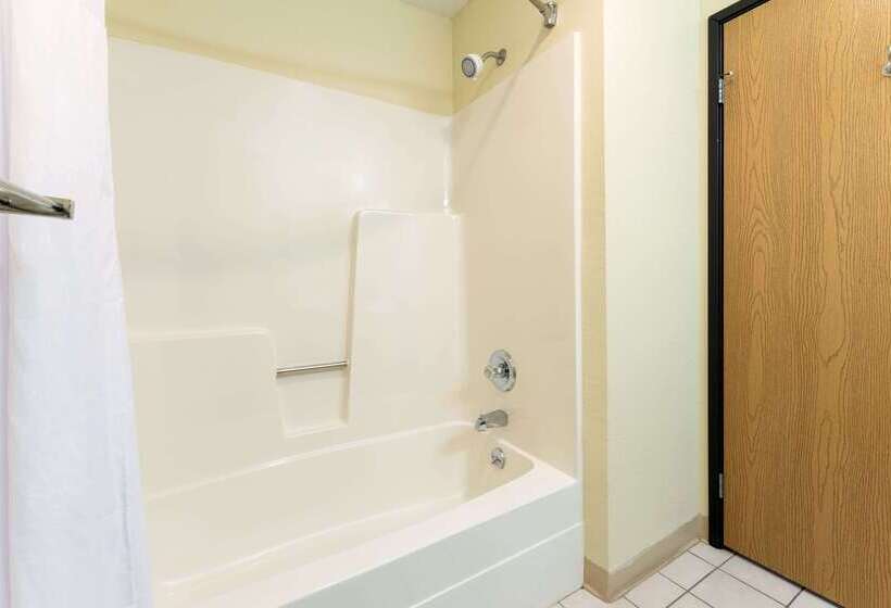 هتل Days Inn By Wyndham Mount Vernon