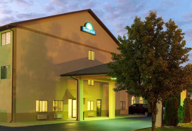 هتل Days Inn By Wyndham Mount Vernon