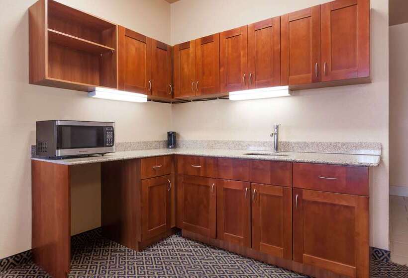 هتل Quality Inn & Suites Mcalester On Hwy 69 & 270