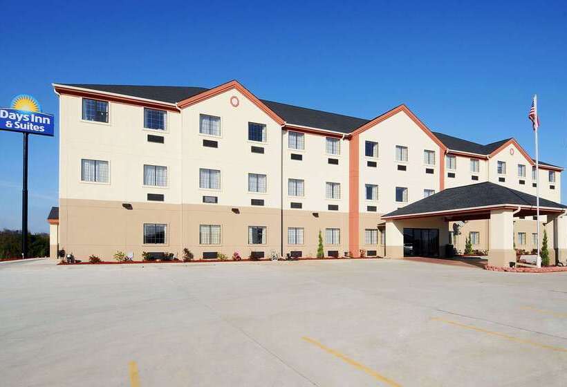 هتل Days Inn & Suites By Wyndham Mcalester