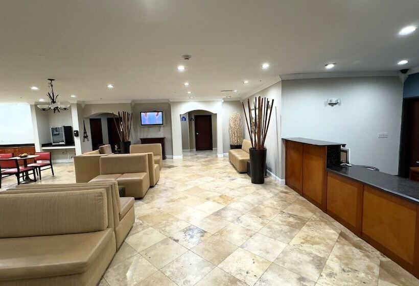 هتل Quality Inn & Suites Mcalester On Hwy 69 & 270