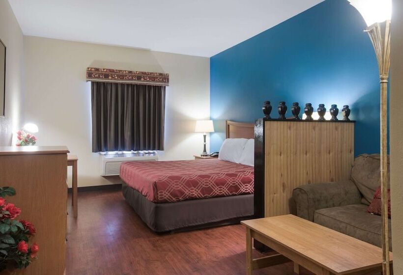 호텔 Econo Lodge Inn & Suites