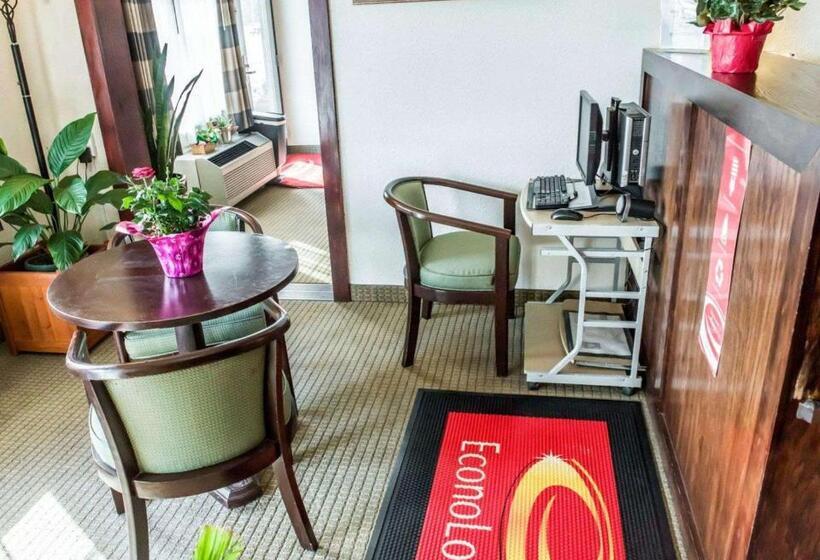 فندق Econo Lodge
