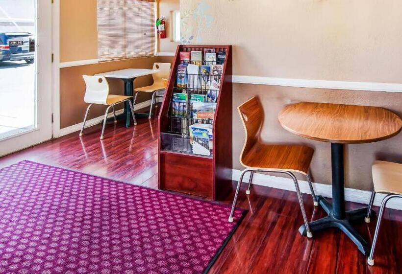 فندق Europa Ridgecrest Listing Partner