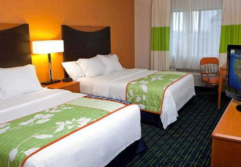 هتل Fairfield Inn & Suites Youngstown Boardman Poland