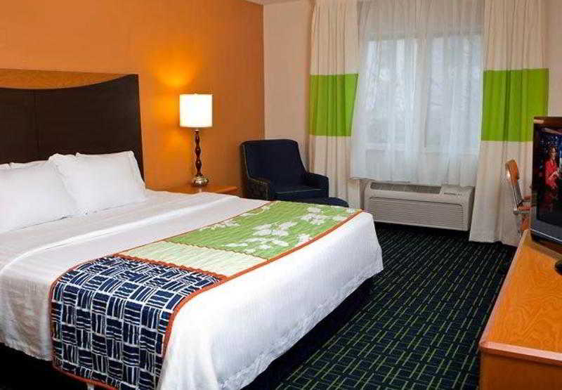 هتل Fairfield Inn & Suites Youngstown Boardman Poland