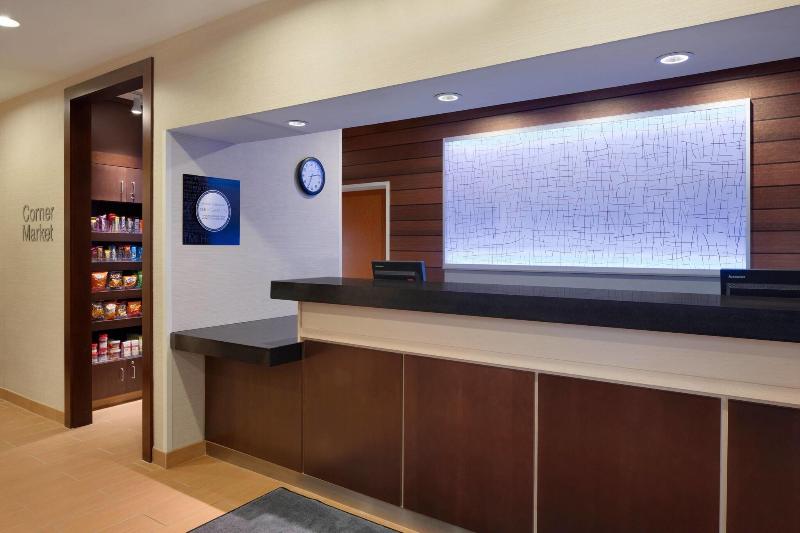 هتل Fairfield Inn & Suites Youngstown Boardman Poland