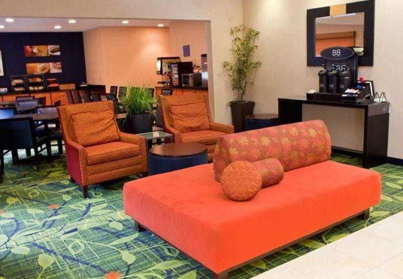 هتل Fairfield Inn & Suites Youngstown Boardman Poland