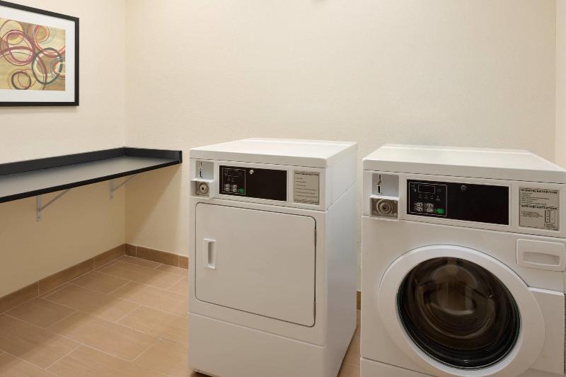 هتل Fairfield Inn & Suites Youngstown Boardman Poland