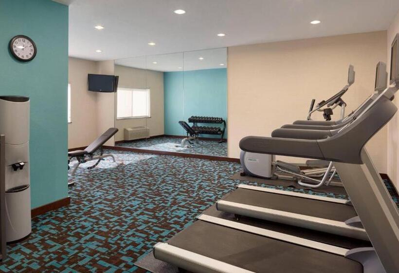 هتل Fairfield Inn & Suites Youngstown Boardman Poland