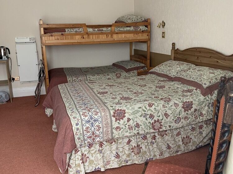 هتل Green Gables Guest House