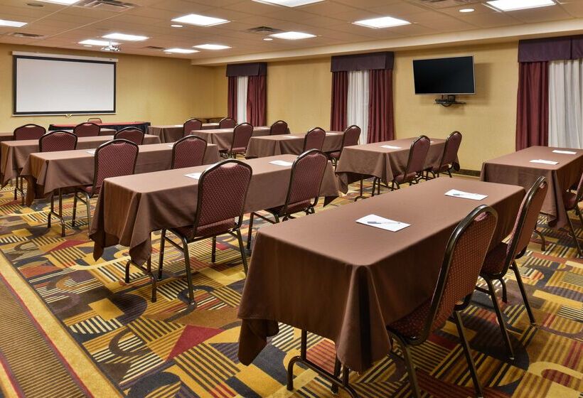 בית מלון כפרי Hampton Inn & Suites Muncie