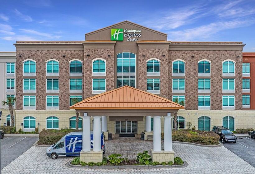 هتل Holiday Inn Express And Suites North Charleston