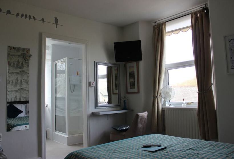 هتل Invergarry Room Only Guest House For Adults