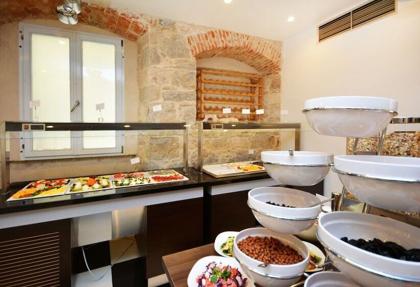 هتل Jupiter Luxury