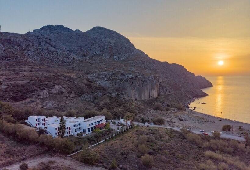 هتل Plakias Bay
