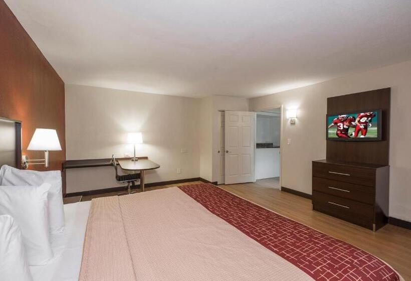 هتل Red Roof Inn Plus+ Poughkeepsie