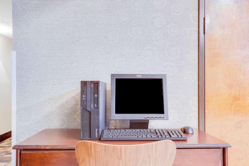 فندق Super 8 By Wyndham Morrilton