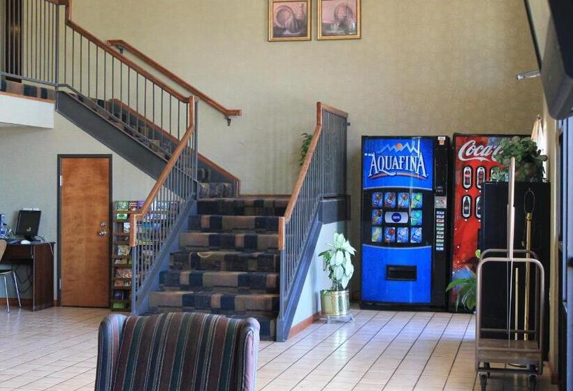 فندق Super 8 By Wyndham Morrilton