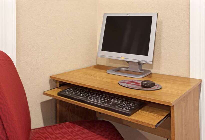 فندق Super 8 By Wyndham Pearl/jackson/east