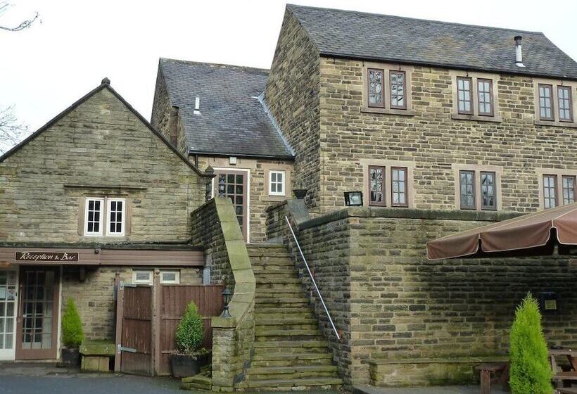 هتل The Manor House