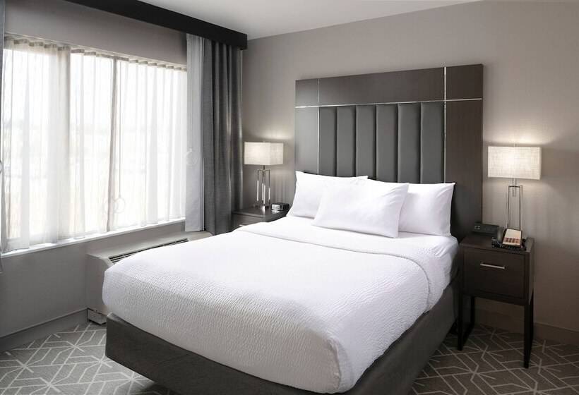 هتل Towneplace Suites By Marriott Providence North Kingstown
