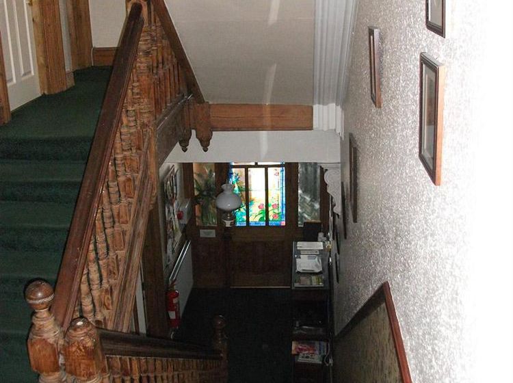 בית מלון כפרי Townhouse Bed & Breakfast