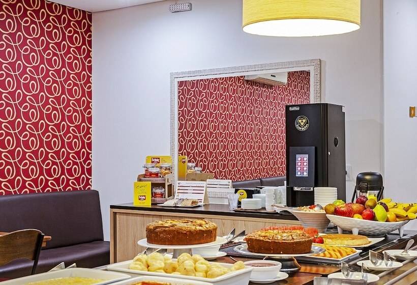 هتل Camboriu Express