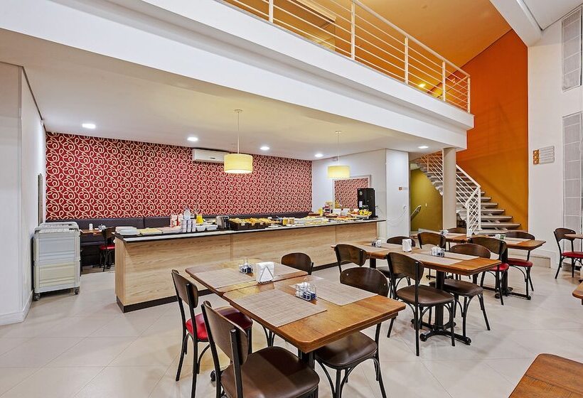 هتل Camboriu Express