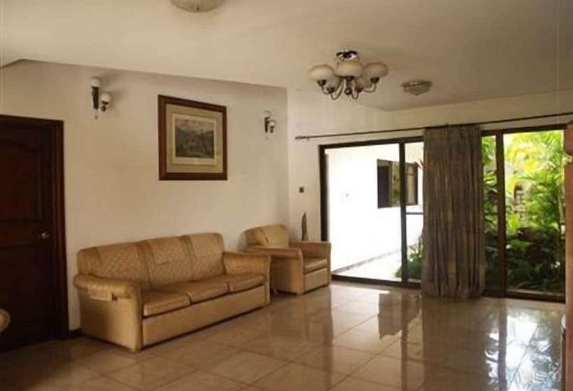 هتل Villa Victoria Executive Guest Lodge