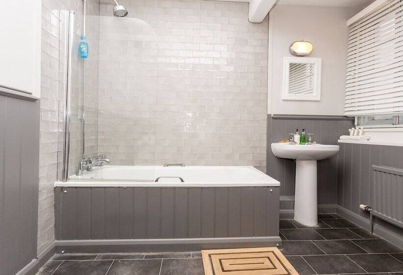 酒店 White Hart, Newmarket By Marston's Inns