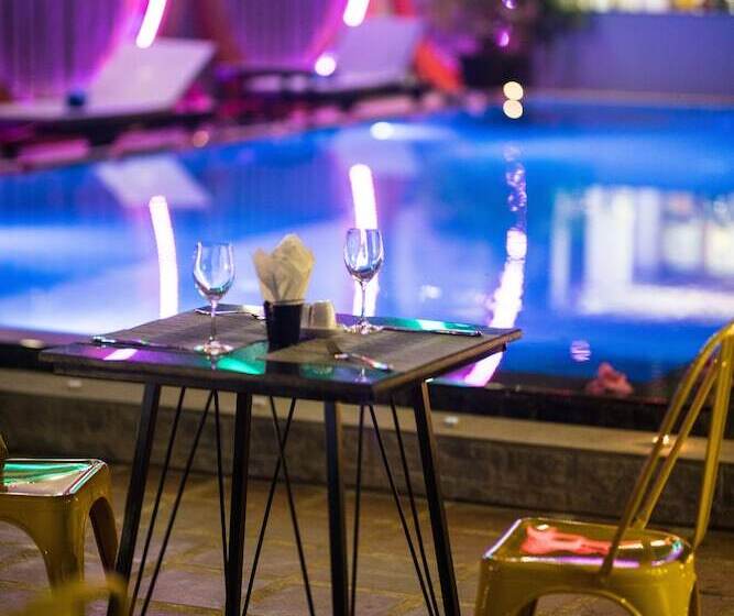Fotos del hotel White Rabbit Hostel  Adults Only:  36