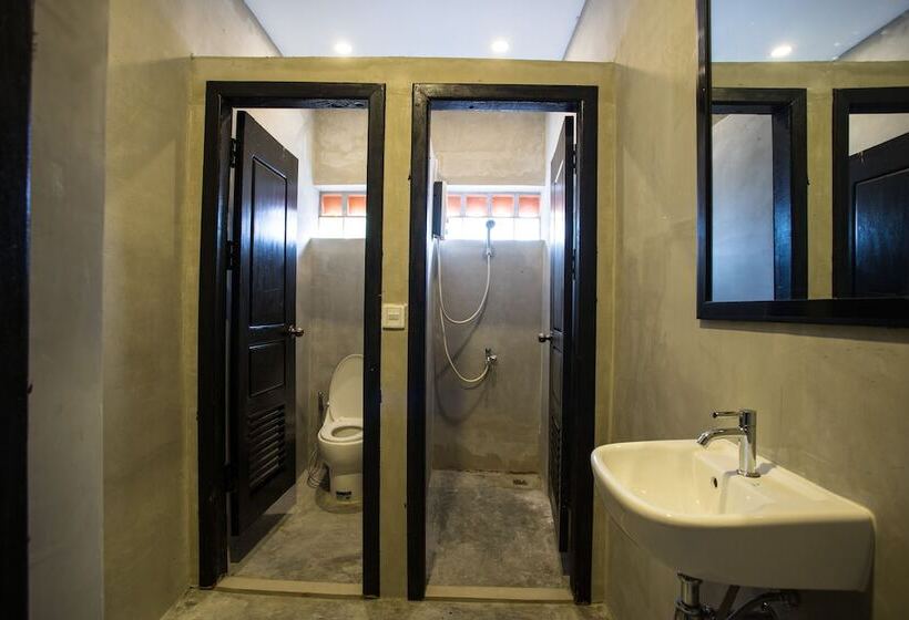 Fotos del hotel White Rabbit Hostel  Adults Only:  7