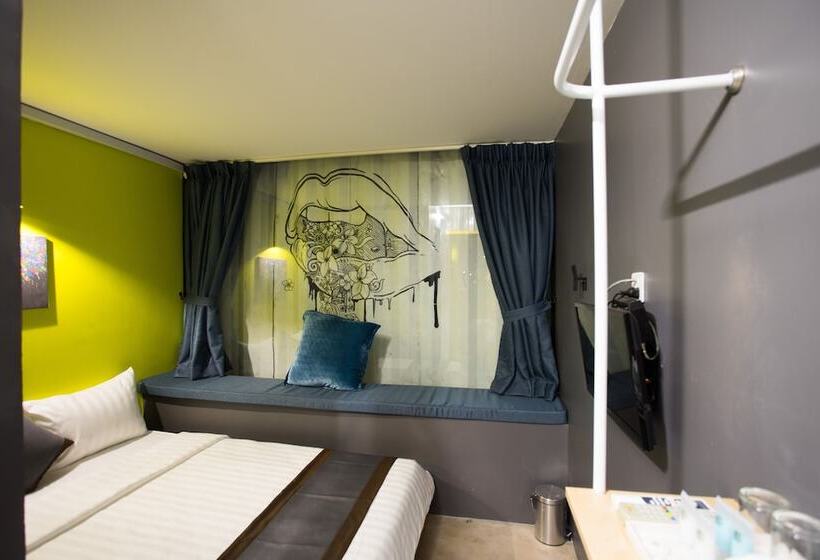 Fotos del hotel White Rabbit Hostel  Adults Only:  4