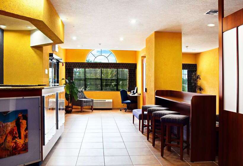 Microtel Inn & Suites By Wyndham New Braunfels