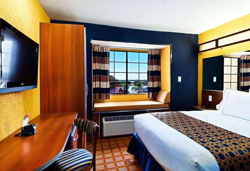 Microtel Inn & Suites By Wyndham New Braunfels