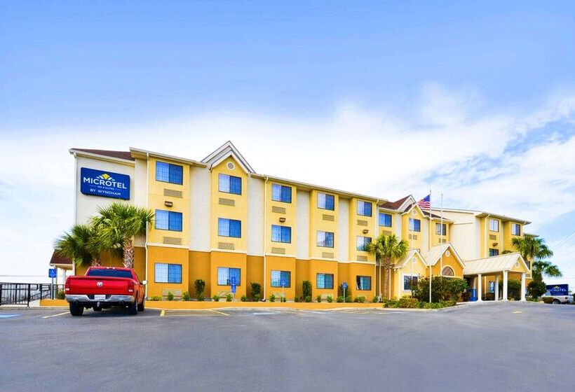 Microtel Inn & Suites By Wyndham New Braunfels