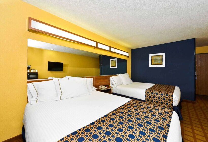 Microtel Inn & Suites By Wyndham New Braunfels