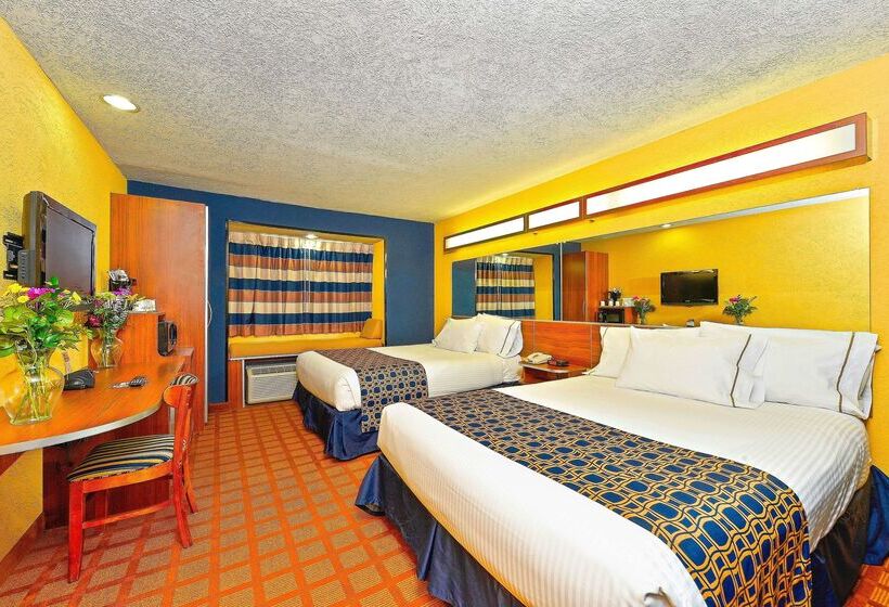 Microtel Inn & Suites By Wyndham New Braunfels