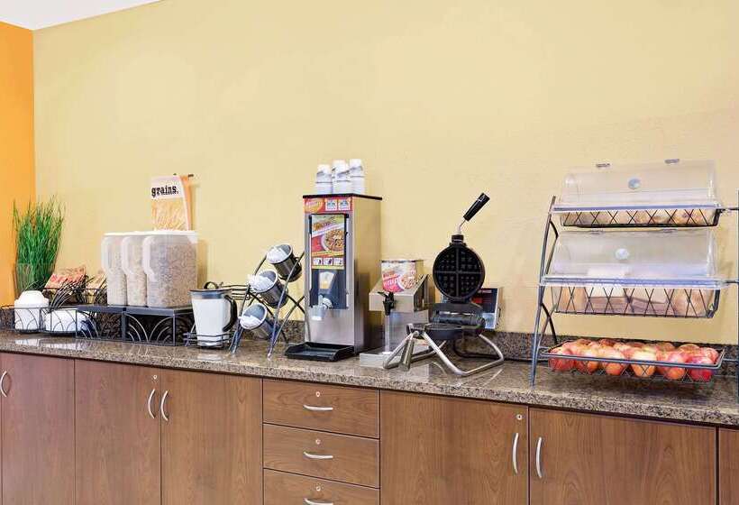 Microtel Inn & Suites By Wyndham Princeton