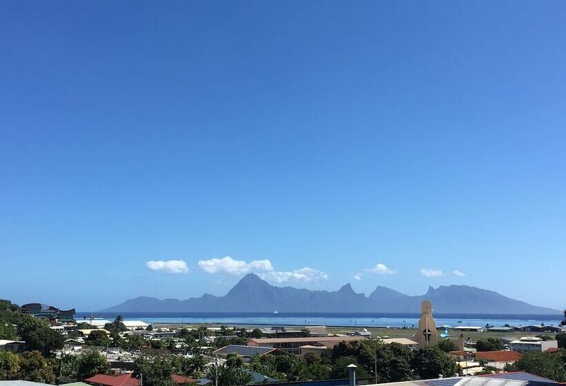 Tahiti Airport Motel