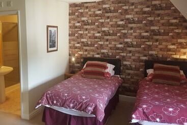 هتل Angel Guest House